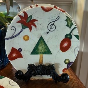 Neiman Marcus Adorable Vintage Holiday Plates Set of 4